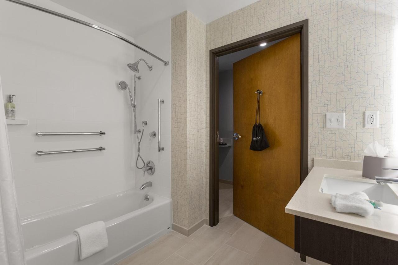 Holiday Inn Express & Suites - Fayetteville South By Ihg Camera foto